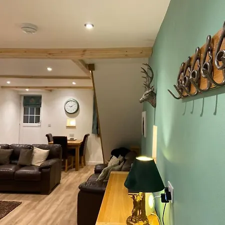 Tatil Evi Entire Rural 5* Cottage, Winton With Hot Tub Winton (Cumbria)