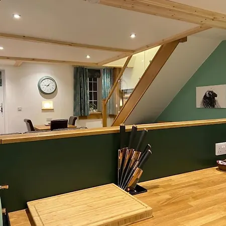 Prázdninový dům Entire Rural 5* Cottage, Winton With Hot Tub *